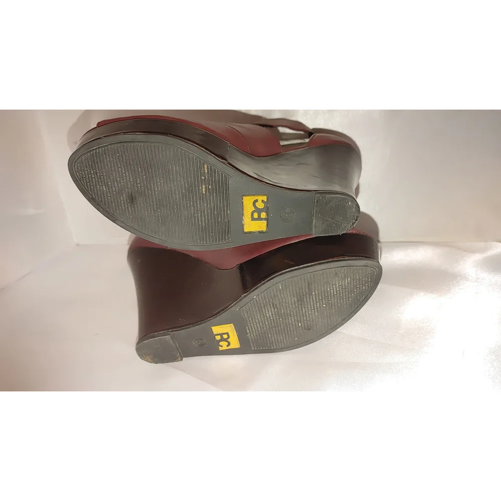 BC Footwear Leather Peep Toe Wedge Size 8